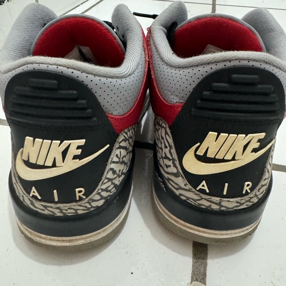 Air Jordan 3 Retro SE ‘Unite’ - Picture 5 of 8